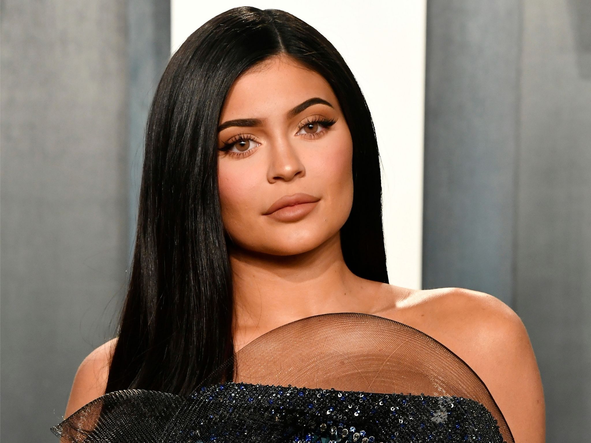 Kylie Jenner Reality Star Sparks Confusion With Weak Water Pressure Indy100 